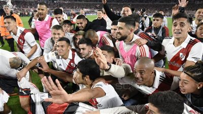 خناقة شوارع و7 حالات طرد.. ريفريليت يفوز على بوكا جونيورز في كلاسيكو الدوري الأرجنتيني