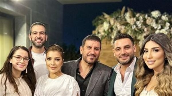 أنس نصري وعائلته