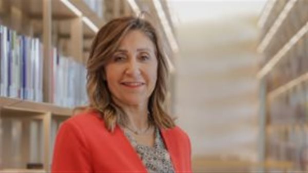وزيرة الثقافة 