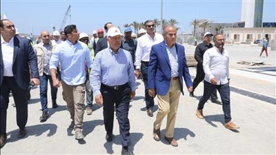 وزير النقل يتفقد التجهيزات النهائية لمحطة تحيا مصر متعددة الأغراض بميناء الإسكندرية