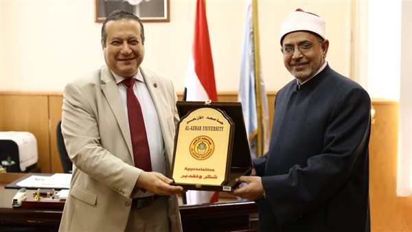 رئيس جامعة الأزهر
