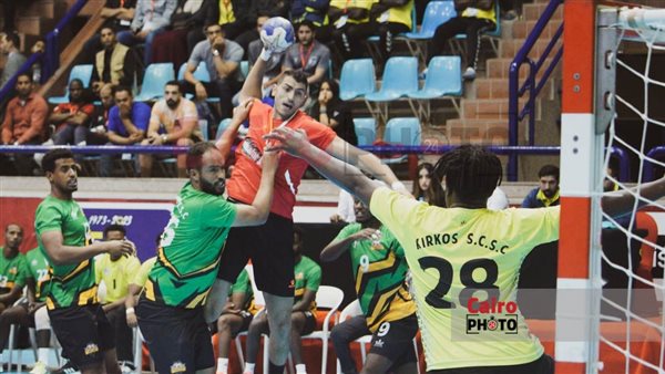 الأهلي وكيروكوس