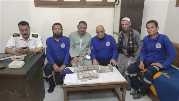 المسعف والسائق بعد