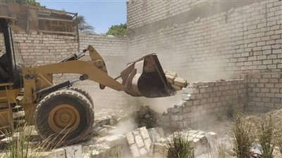 ضمن الموجة 21.. إزالة 54 حالة تعد على الأراضي الزراعية بالمنيا