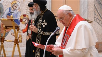 بابا الفاتيكان: نعترف بشهداء الأقباط في ليبيا.. وإنشاء مذبح باسمهم