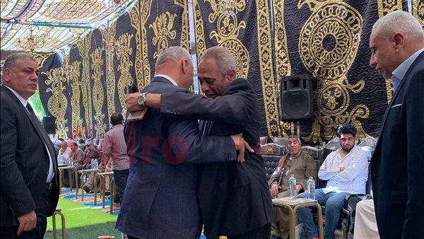 مصطفى بكري ينهار