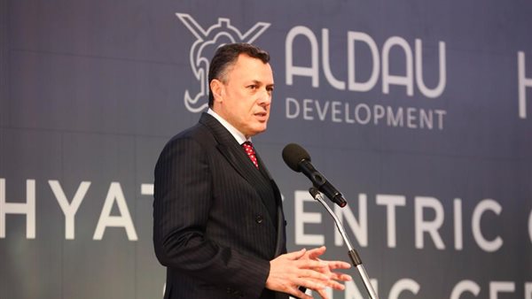 وزير السياحة والآثار