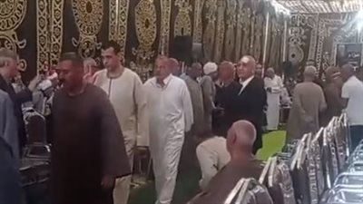 لليوم الثالث.. مصطفى بكري يواصل تلقي العزاء في وفاة شقيقه بقنا | بث مباشر