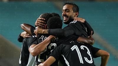 رغم تألق كهربا وصلاح محسن وزعلوك.. الأهلي مطالب بضم مهاجم جديد