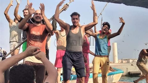 عودة 70 صيادا مصريا