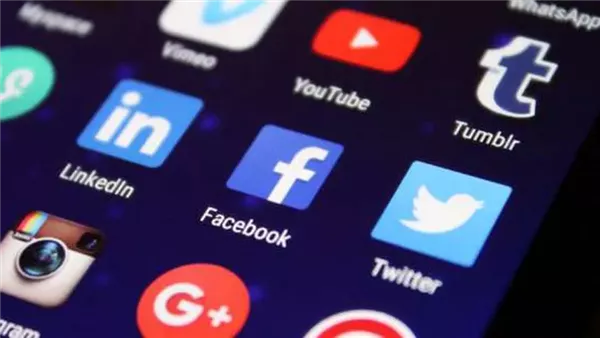 السوشيال ميديا 