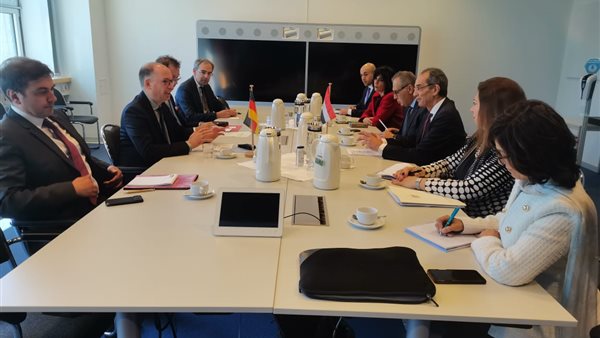 وزير الاتصالات 