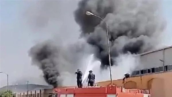 جانب من الحريق