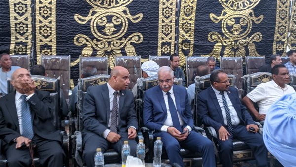 جمال علام خلال العزاء