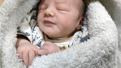 عمره أسبوع.. العثور على رضيع مجهول الهوية في قنا