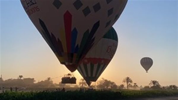 البالون الطائر بالأقصر
