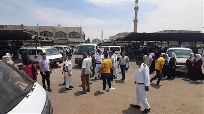 حملة مكبرة من جهاز العاشر من رمضان لرفع إشغالات منطقتي الأردنية وصيدناوي