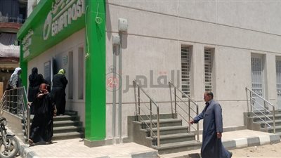 لتركيب ماكينة صراف آلي.. البدء في إزالة جزء من الحائط المسدود أمام سلم بريد الشرقية | بث مباشر 