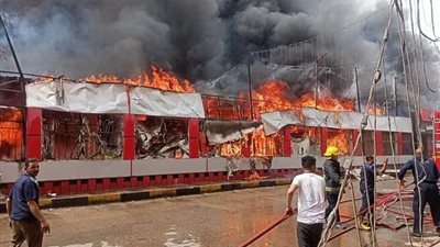 المقاولون العرب وجهاز التعمير بالصعيد يتعهدان بإعادة تأهيل معرض بني سويف المحترق