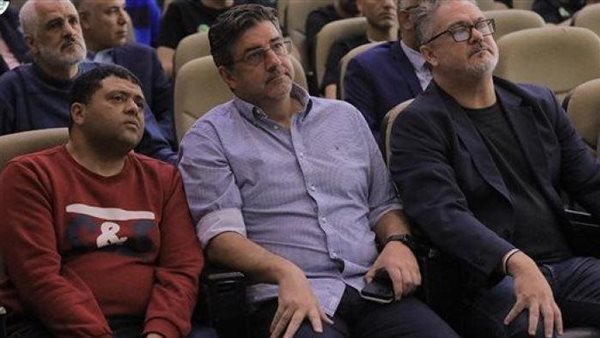 فيتوريا وميكالي 