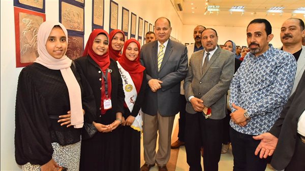 محافظ أسيوط