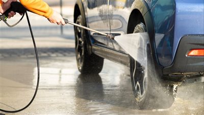 نصائح للحفاظ على نظافة ولمعان سيارتك.. 6 خطوات