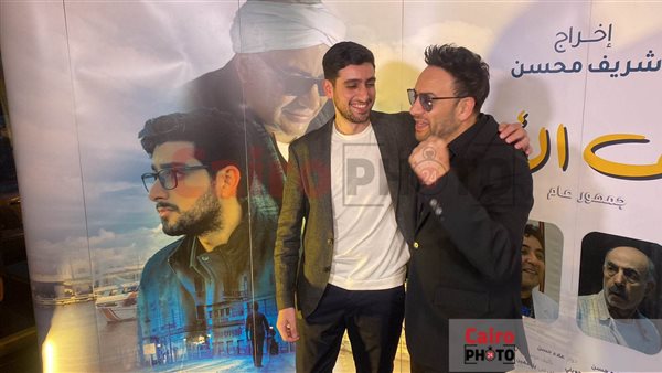 مصطفى قمر ونجله تيام