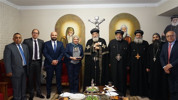 البابا تواضروس مع