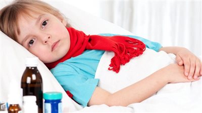 علاج النزلة المعوية للأطفال.. اهتم بالسوائل وخفض الحرارة