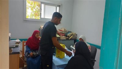 الكشف على 808 مواطنين في قافلة طبية مجانية بقنا