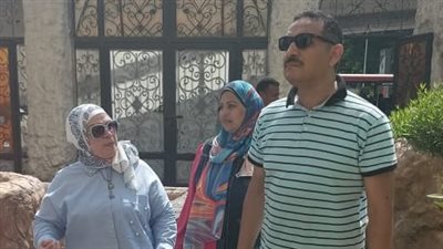 قبل انطلاق الامتحان بساعات.. مدير تعليم الجيزة يتفقد لجان الشهادة الإعدادية والكنترولات