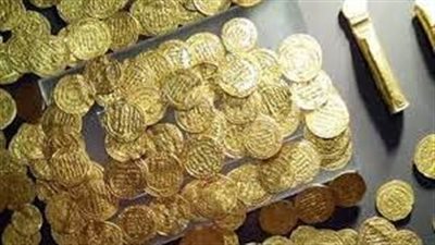 ترجع للعصر العثماني.. القبض على سيدة أعمال سورية بحوزتها 26 ليرة ذهبية بمطار القاهرة الدولي