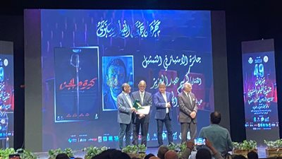 أبرزهم كريم عبد العزيز ومنة شلبي.. غياب 6 نجوم عن تكريمهم في مهرجان جمعية الفيلم