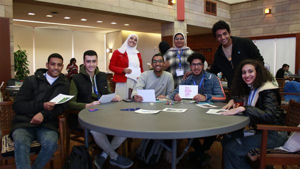 منح الجامعة الأمريكية