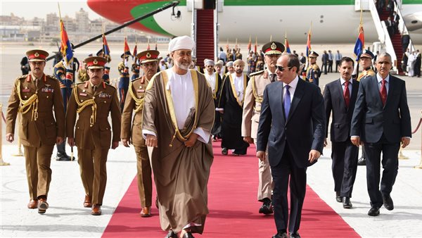 سلطان عمان والرئيس