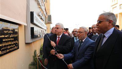 مركز امتحانات ووحدة روبوت.. وزير التعليم العالي يفتتح عددًا من المنشآت التعليمية والخدمية بجامعة طنطا