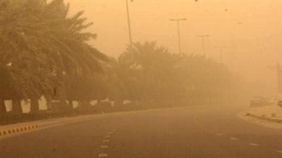 عاصفة ترابية وأمطار خفيفة تضرب أسوان | بث مباشر