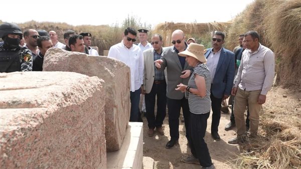 جانب من الزيارة 