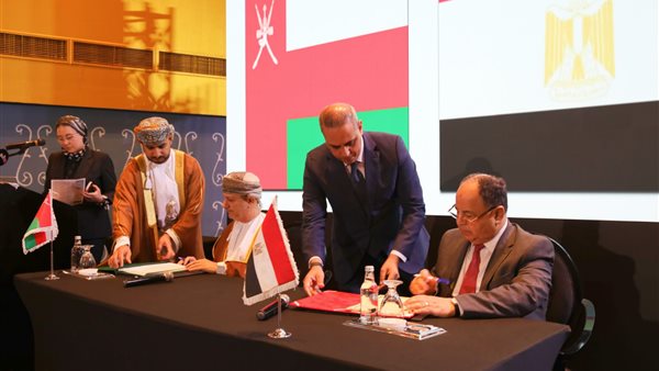 خلال توقيع الاتفاقية