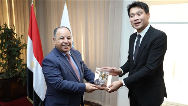 وزير المالية