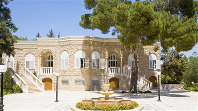 من الحسين الجد إلى الحسين الحفيد.. ما هو قصر زهران محتضن الزفاف الملكي بالأردن؟