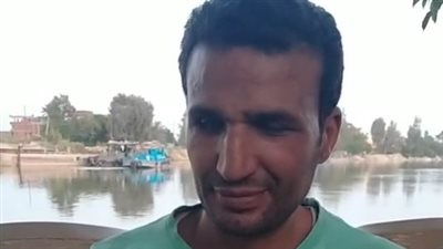 بقول للشباب بلاش يأس.. صنايعي الكاوتش الكفيف بالمنوفية يعرب عن سعادته بعد تكريمه من المحافظ | بث مباشر 