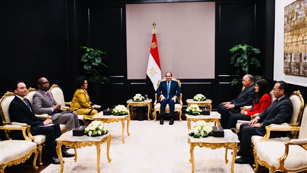 السيسي يلتقي المديرة