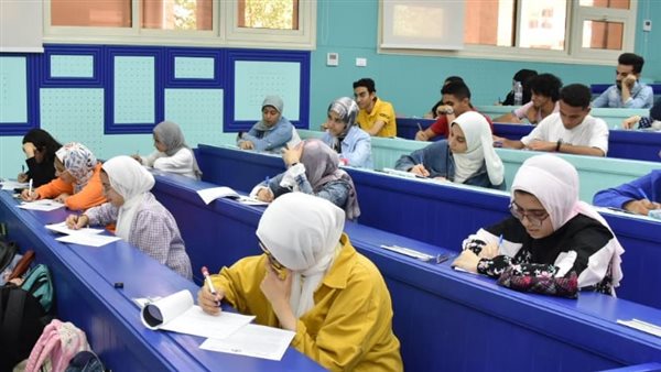 امتحانات جامعة عين