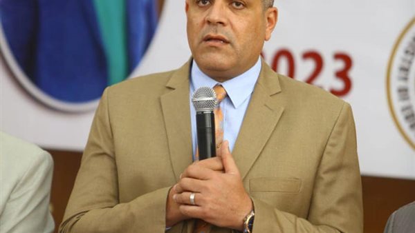 ياسر عمارة وكيل وزارة