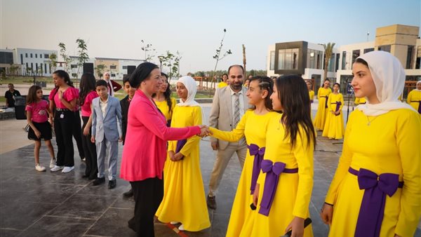  وزيرة البيئة 