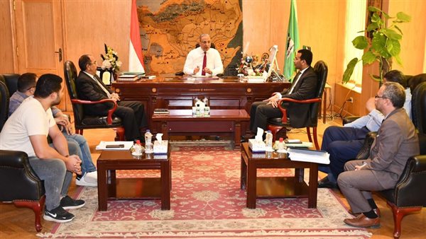 اجتماع محافظ الفيوم