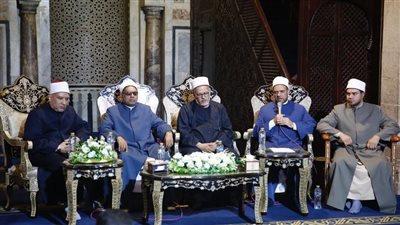 كبار العلماء بالأزهر: الحوار يضمن استقرار المجتمعات ويحقق أملها في غد أفضل