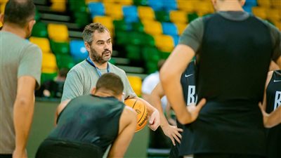 برنامج بدني ومحاضر فنية.. بوش يجهز سلة الأهلي لنهائي إفريقيا BAL3