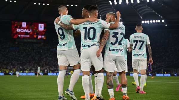 احتفال لاعبو إنتر